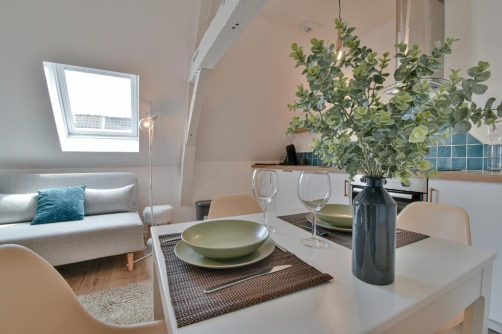 ואלנסיין Residence Jean Hardy - Hyper Centre, Parking Gratuit, Wifi, Clim, Gare מראה חיצוני תמונה